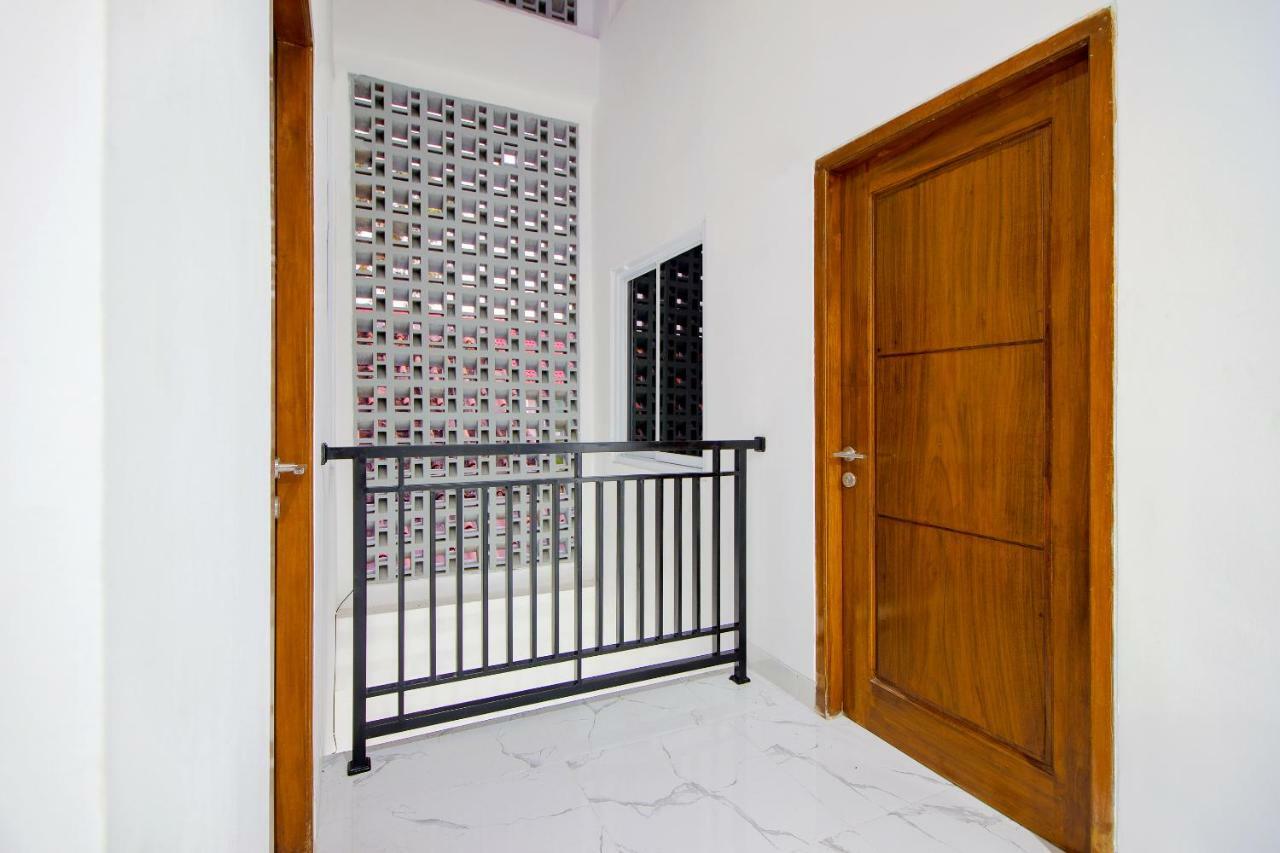 Super Oyo 13I9 88 Exclusive Guesthouse Kejayan Exterior photo